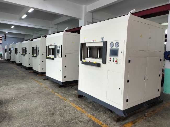 玻璃纖維、玻纖復(fù)合材料熱壓成型機(jī) 