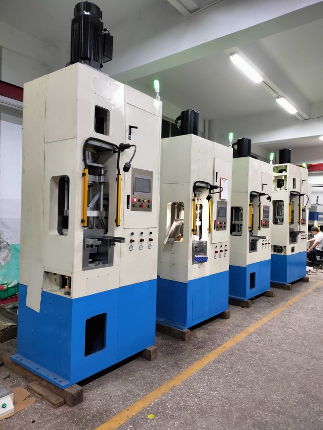 伺服粉末成型機(jī)-新材料、新技術(shù)、新工藝